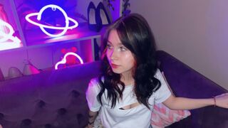 JulieYansons